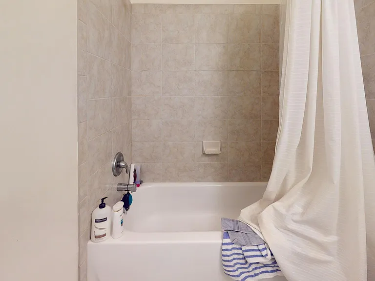 1601 S Hayes St #2 — Photo 22