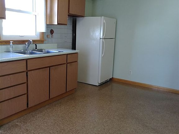 3rd image of 2516 15th Ave
