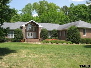 210 Tamworth Dr, Willow Spring, NC 27592