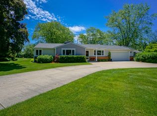 17265 Country Ln, Brookfield, WI 53045