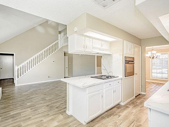 4th image of 4207 Arapajo St