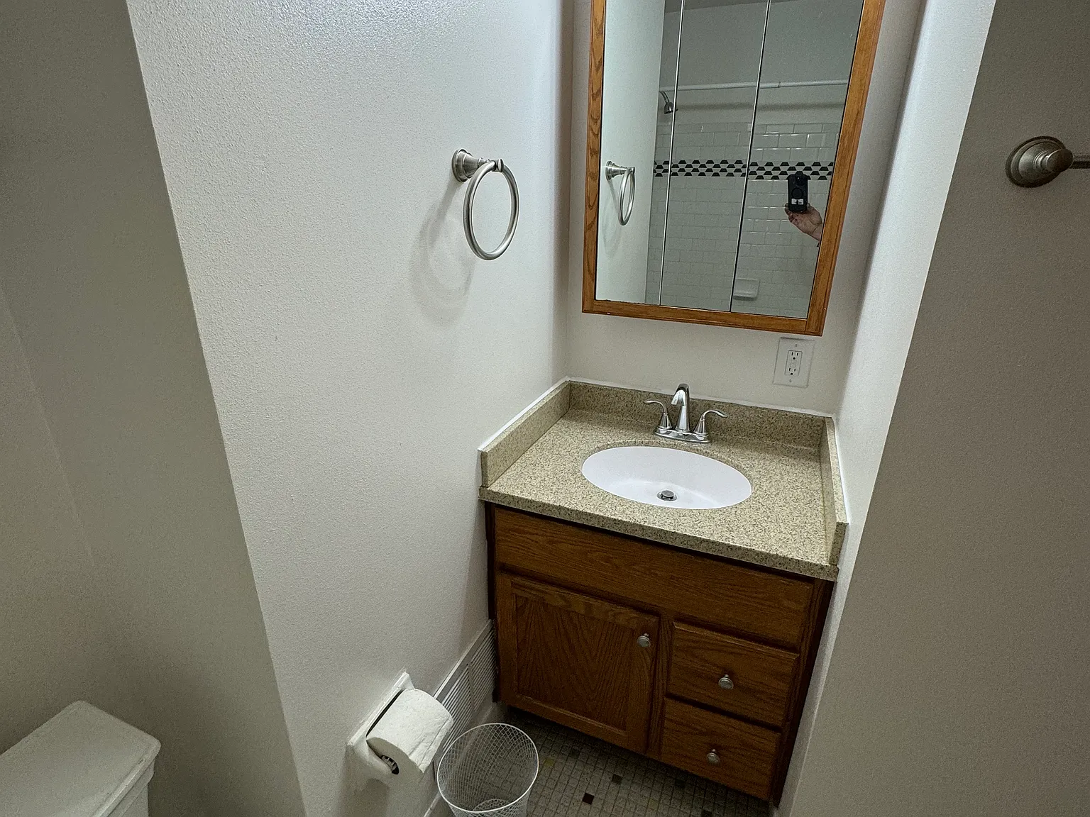 2 bed, 650 sqft, $1,300 — Photo 3