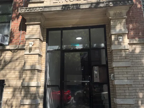7009 N Paulina St APT 4B, Chicago, IL 60626