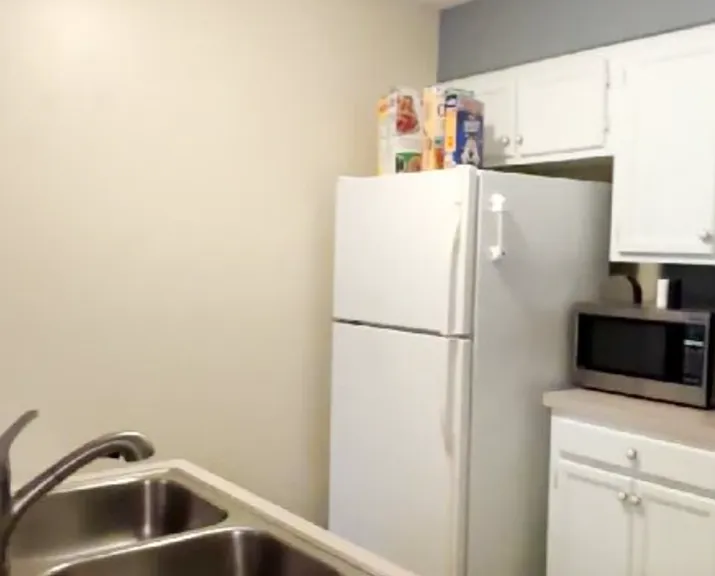 1350 McMaster Dr #F — Photo 5