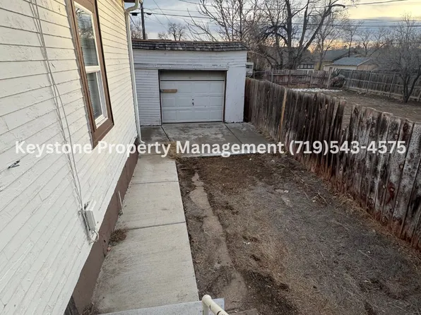 $425 OFF Special! Small Dog Allowed! 1 Bedroom/1 Bathroom/1 Car Garage for Storage $875/$875, 1104 W 16th St, Pueblo, CO 81003