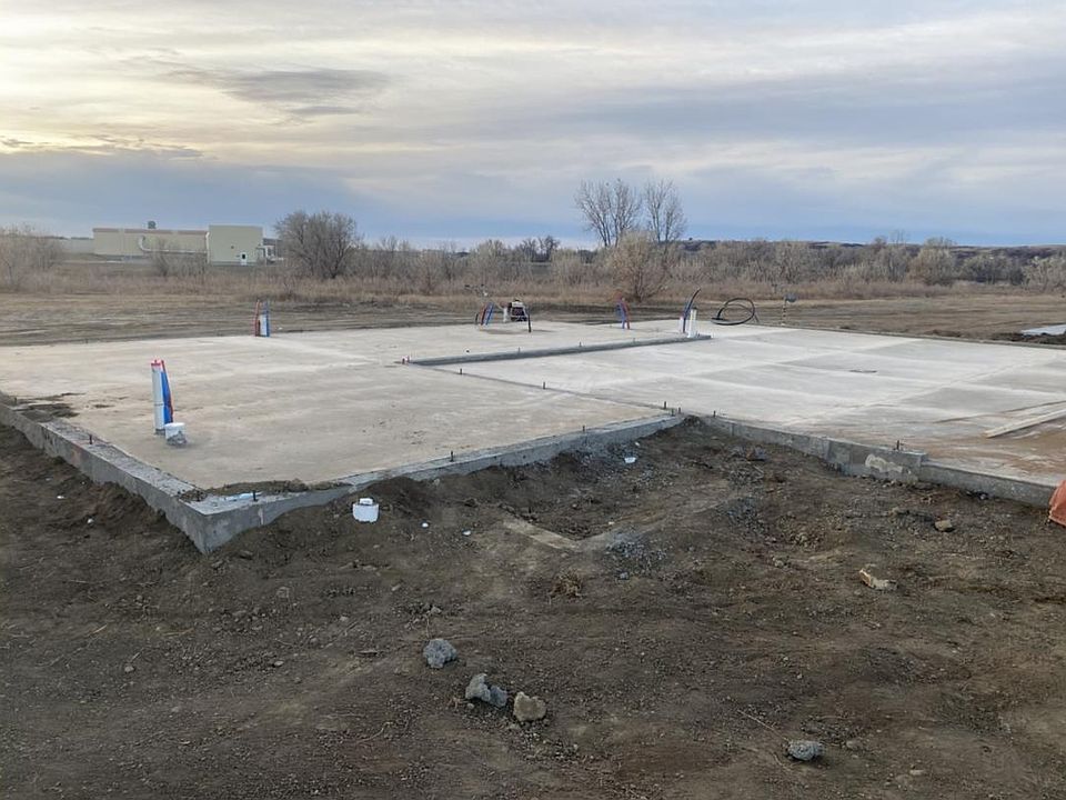 2nd image of 3811 Lillian Ct