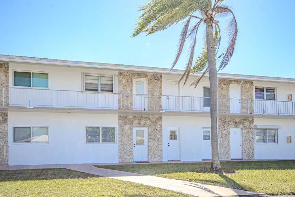 2850 W GOLF Boulevard #210, Pompano Beach