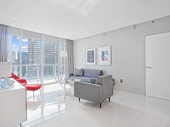 5th image of 475 Brickell Ave APT 1913
