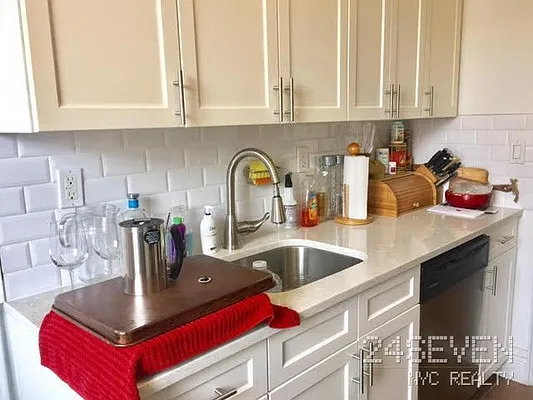 Rented by 24 7 NYC Realty Inc. | media 30