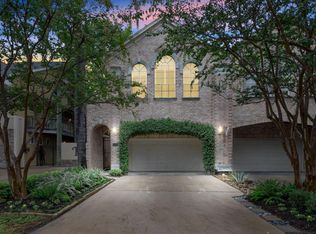 5406 Blossom St, Houston, TX 77007