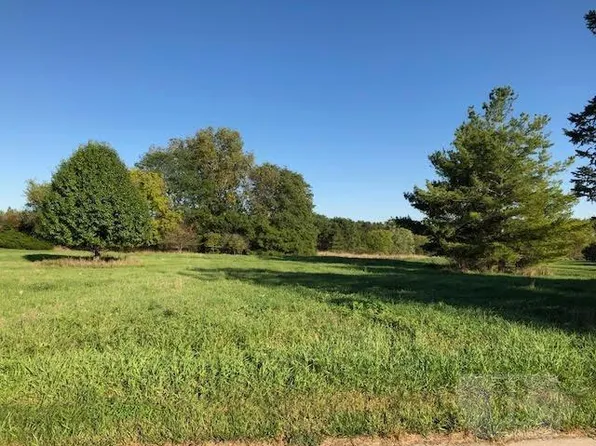 2003 North Ct, Fairfield, IA 52556