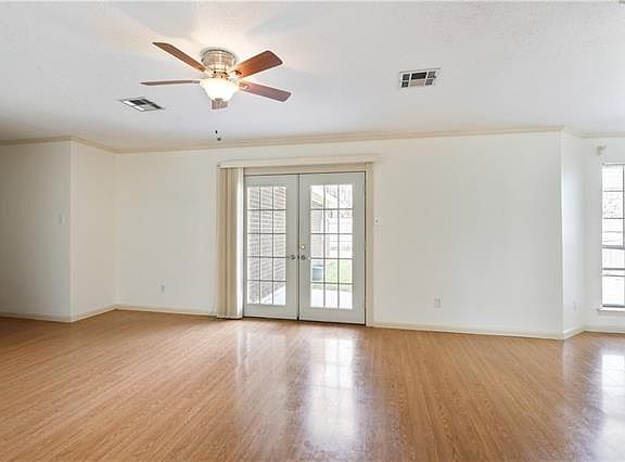 5th image of 742 Glencove Ln
