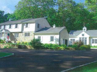 123 Colonial Rd, New Canaan, CT 06840