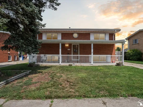 14242 Navarre St, Gibraltar, MI 48173