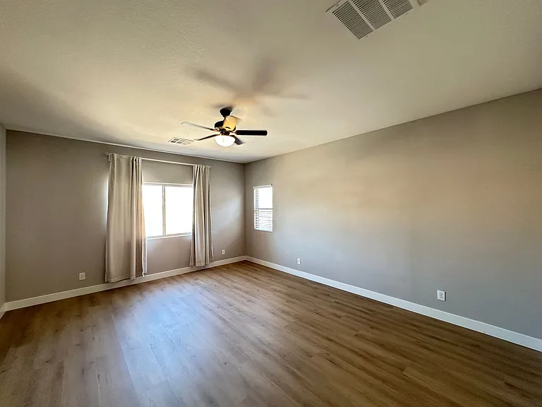 5869 Amber Mesa St — Photo 21