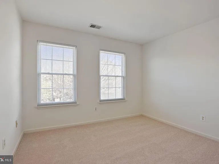 4002 Rosemeade Dr — Photo 31