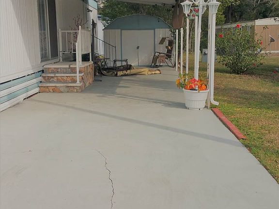3rd image of 115 Oakhill Key Ct