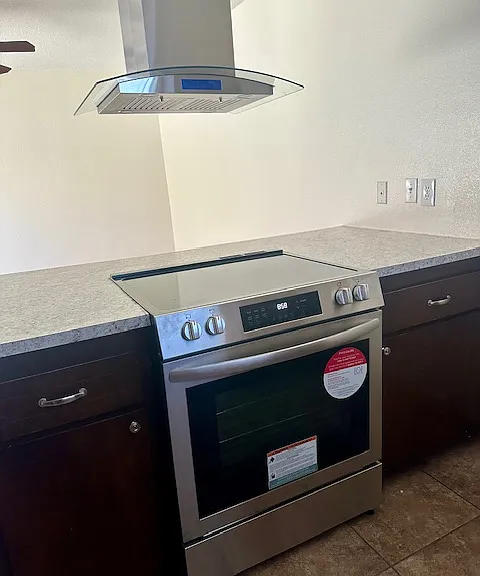 New electric range in island