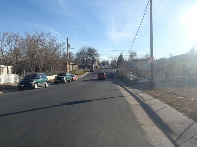 2nd image of 3120 W Dakota Ave
