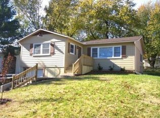 212 SW Yost Ave, Lees Summit, MO 64081