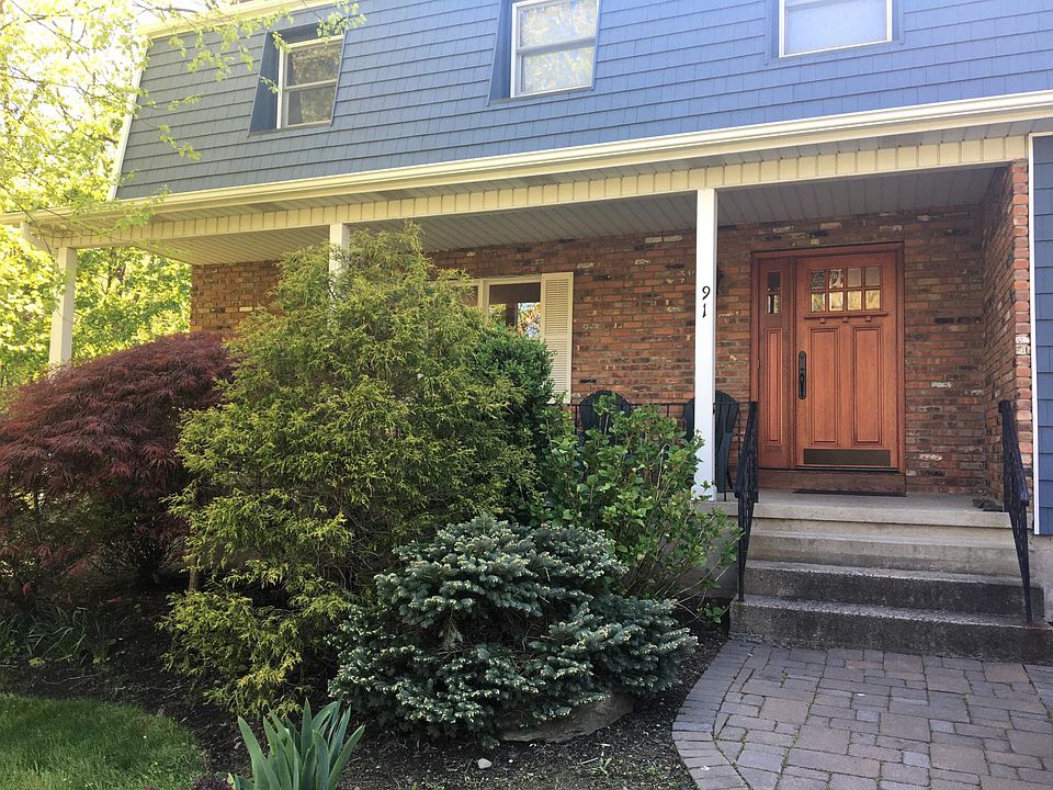 1st image of 91 Piermont Pl