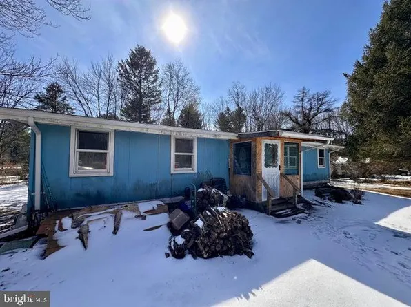 1280 Old Coach Dr, Blakeslee, PA 18610