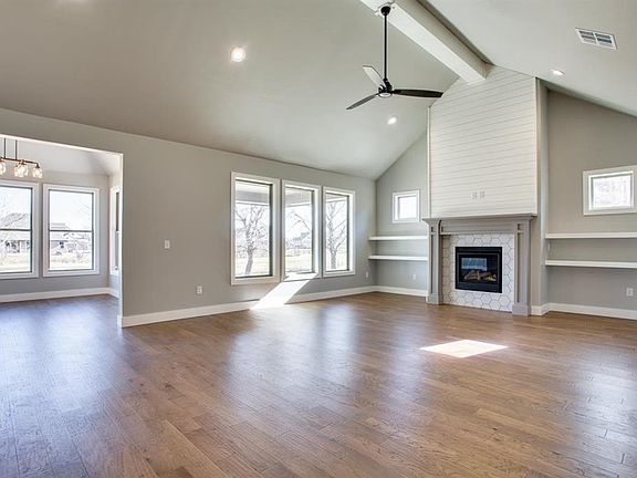 4th image of 4905 Deerfield Ave