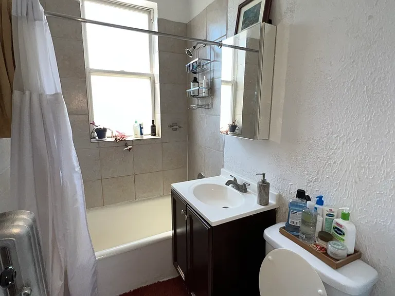 1916 N Drake Ave #2W — Photo 9