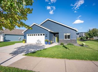 33 Billings Ln, Superior, WI 54880