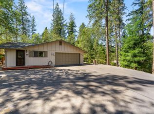 340 Dawn Allan Dr, Grants Pass, OR 97527