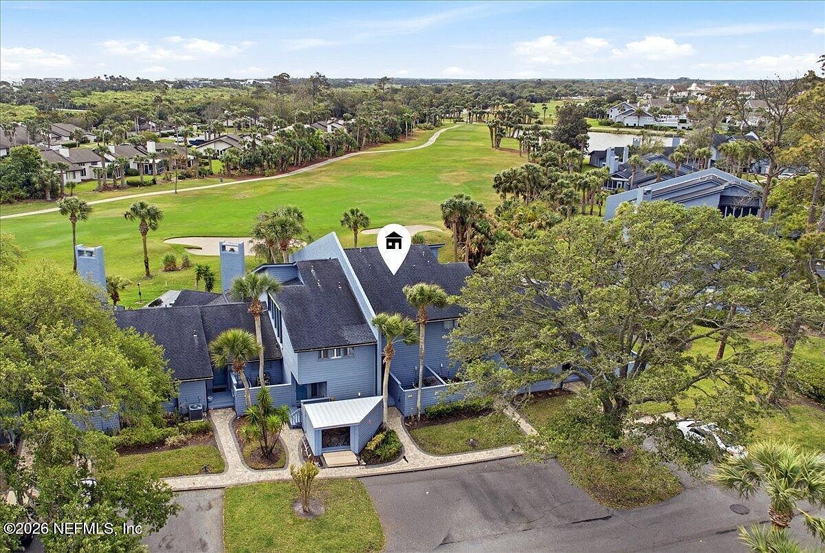 330 QUAIL POINTE Drive