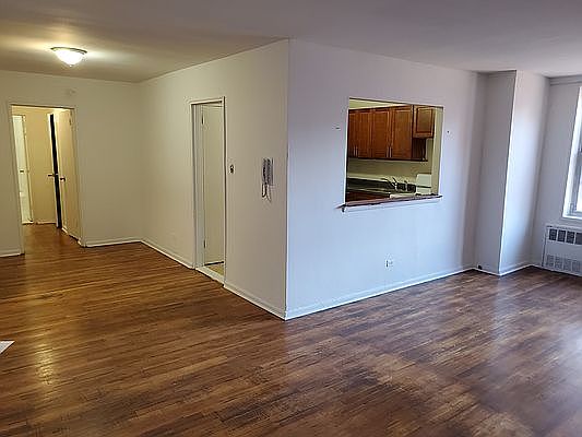 3rd image of 63-11 Queens Blvd #E15