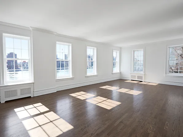 541 East 72nd Street image 5 of 19