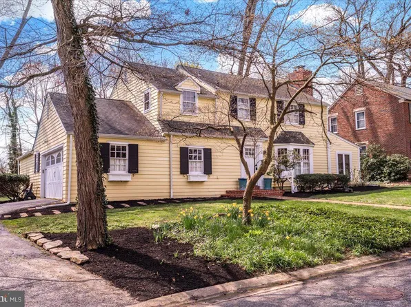 12 Peirce Rd, Wilmington, DE 19803