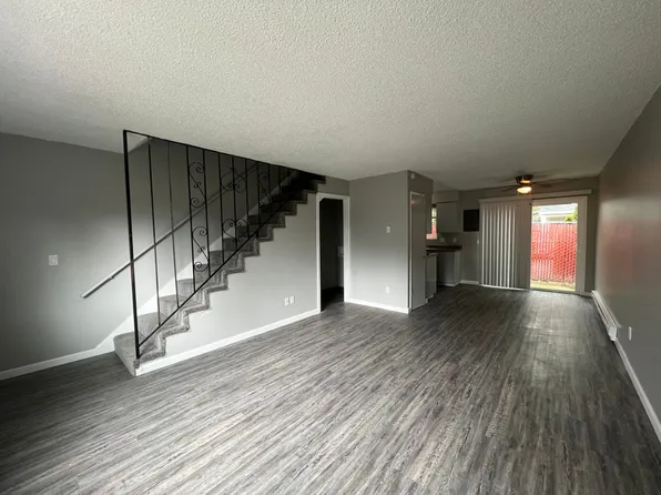 Kimberly Dawn, 15007-15043 SE Powell Blvd #12, Portland, OR 97236