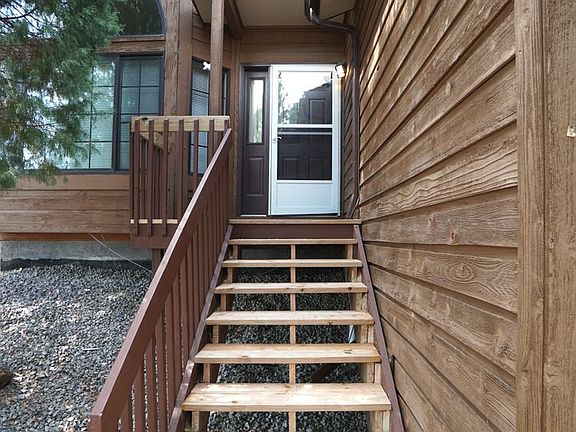 4th image of 1155 Popes Valley Dr