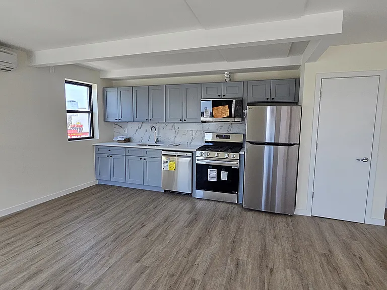 1102 Banner Ave #3 — Photo 1