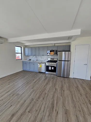 1102 Banner Ave #3L Photo 1