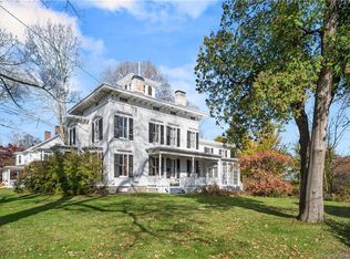 46 Main St, Newtown, CT 06470