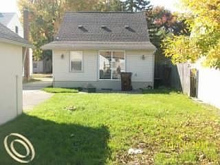 4th image of 5826 Helen St