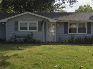 2319 8th St, Silvis, IL 61282