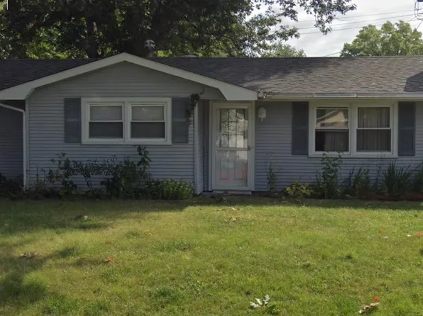 2319 8th St, Silvis, IL 61282