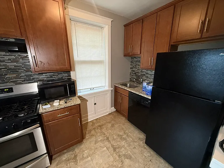 5058 Oleatha Ave #5058A — Photo 36