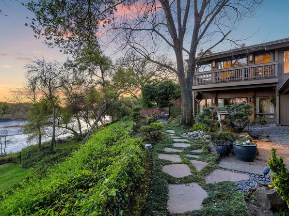 23 Riverbank Pl, Carmichael, CA 95608