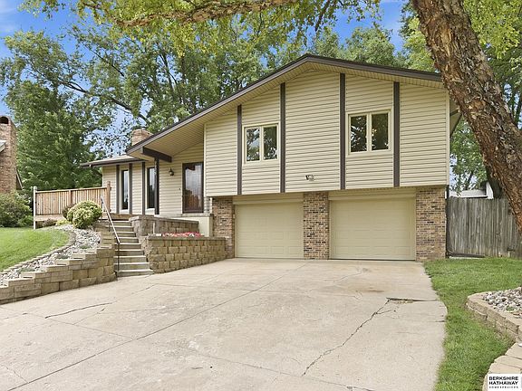 3rd image of 9929 P Cir