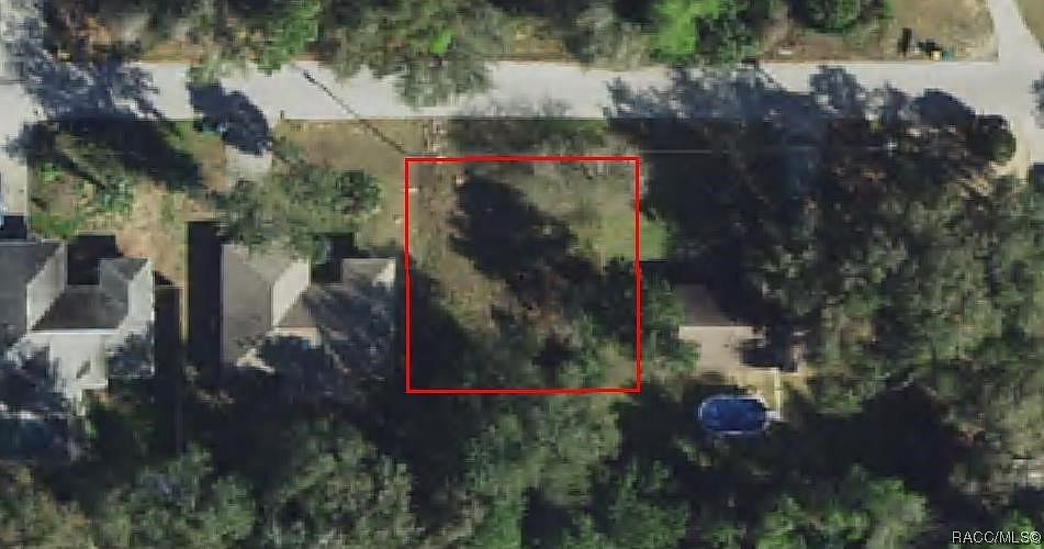 2nd image of 819 Poplar St
