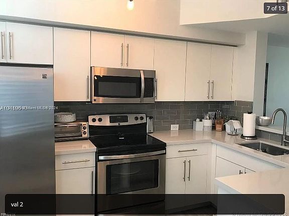 2nd image of 2911 NE 185th St APT 2106