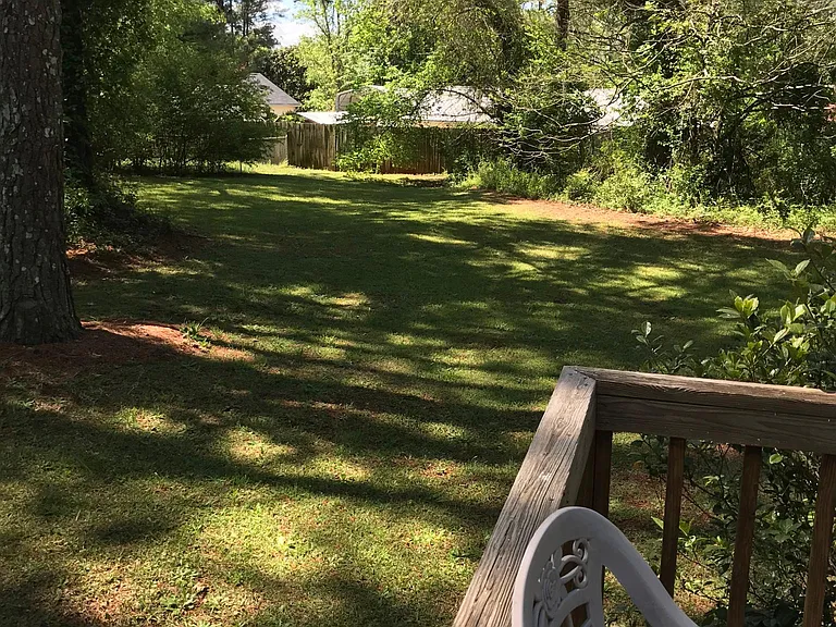 285 Fairlane Dr — Photo 23