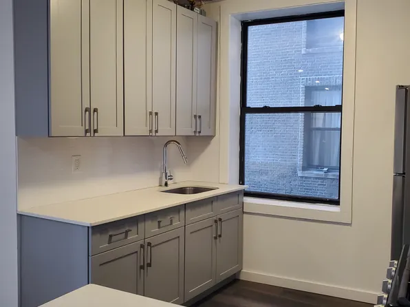 720 Riverside Drive image 2 of 10