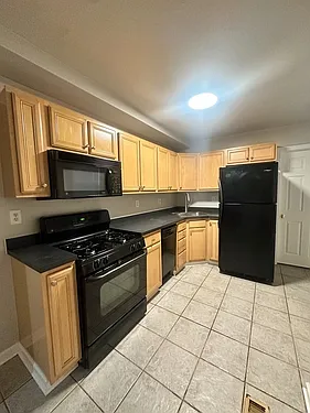 1016 Bingham St #1 — Photo 3